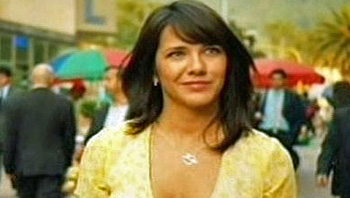 Photo of Ilza Rosario playing Burn Notice TV character Beatriz